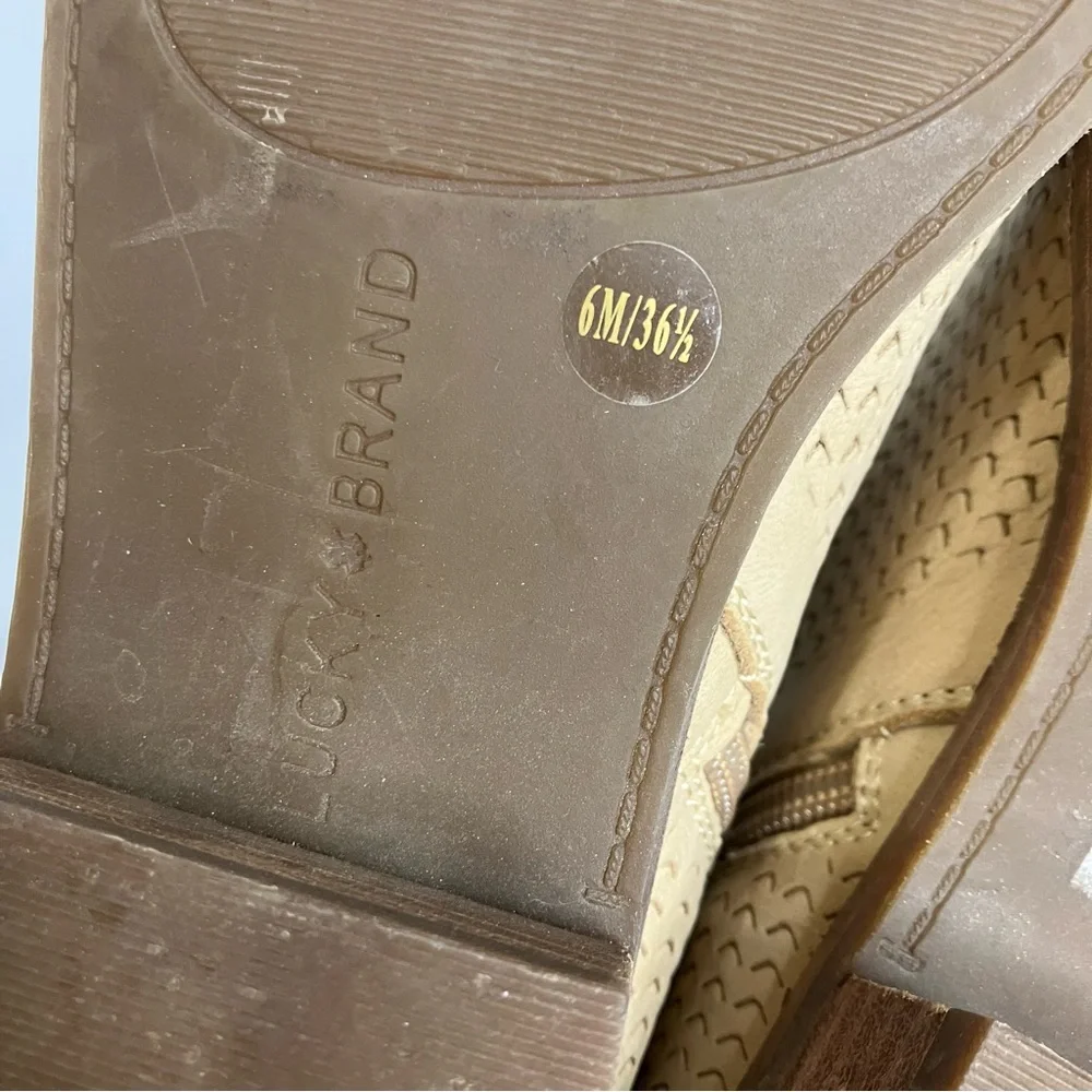 Lucky Brand Gahiro ankle‎ booties tan perforated leather women’s size 6 neutral